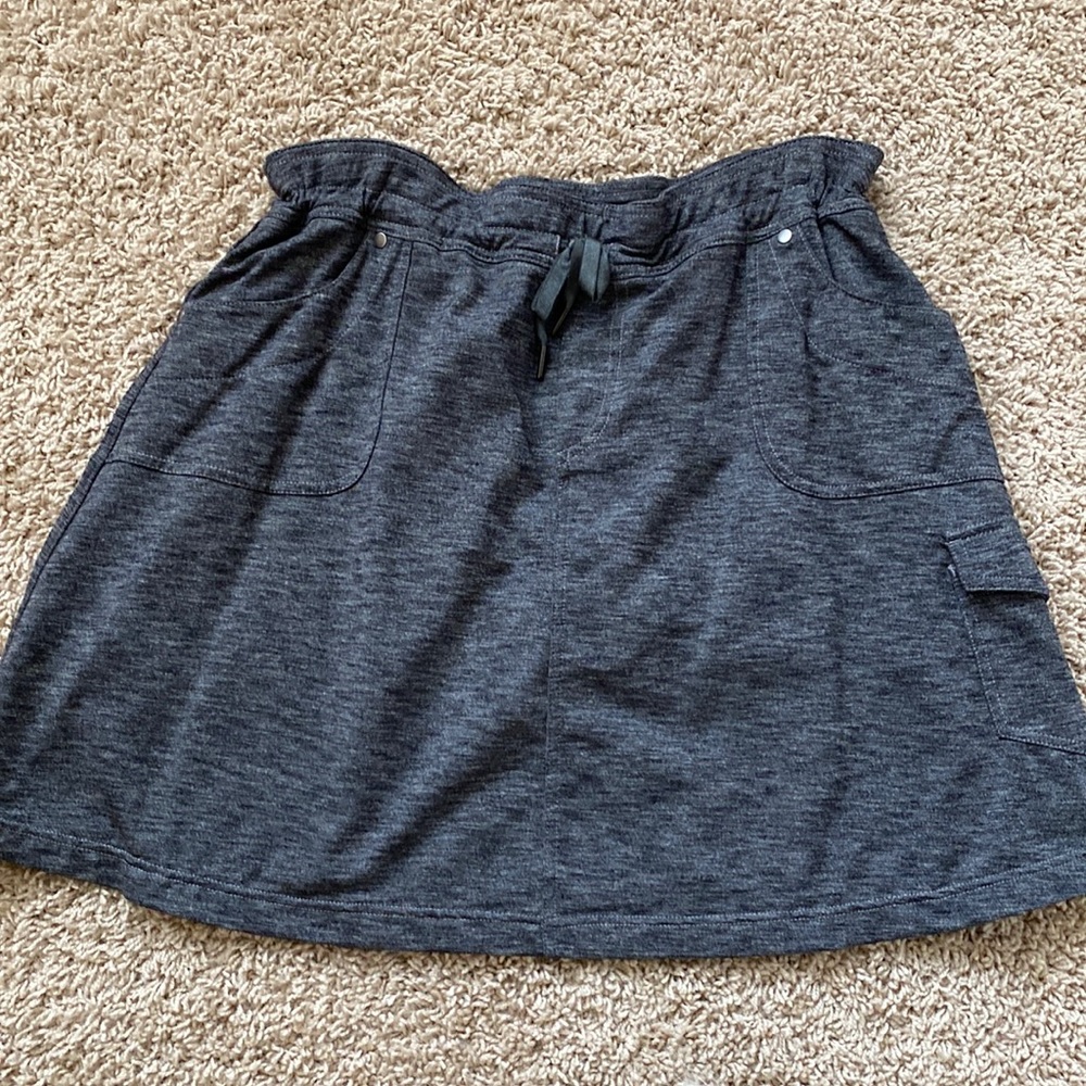 EUC Gray Kuhl Skort